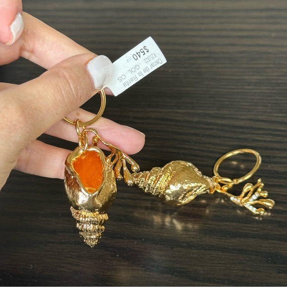 NWT Oscar de la Renta 24K-Gold-Plated & Crystal Shell Hoop Drop Earrings - Picture 6 of 8